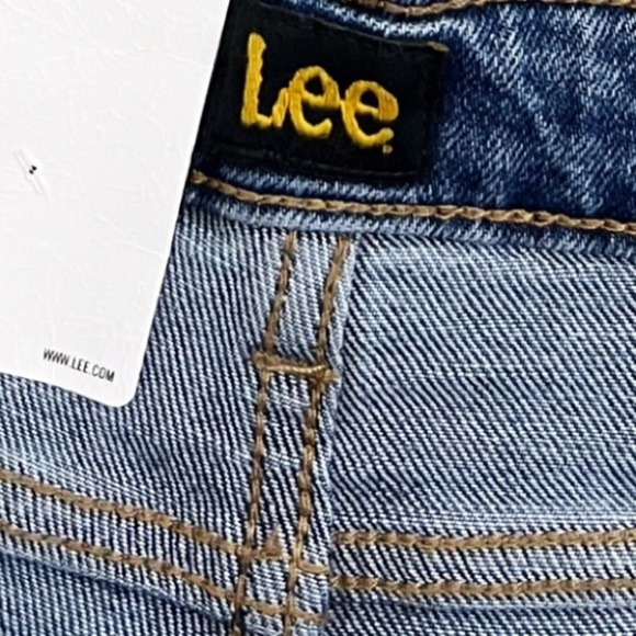 NWT Lee Heritage High Rise Slim Fit Flare Jeans in Clear Cut - Picture 8 of 12